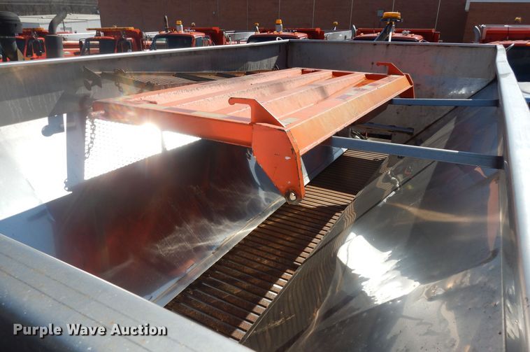 image for item DK7647 2007 International 7400  dump truck