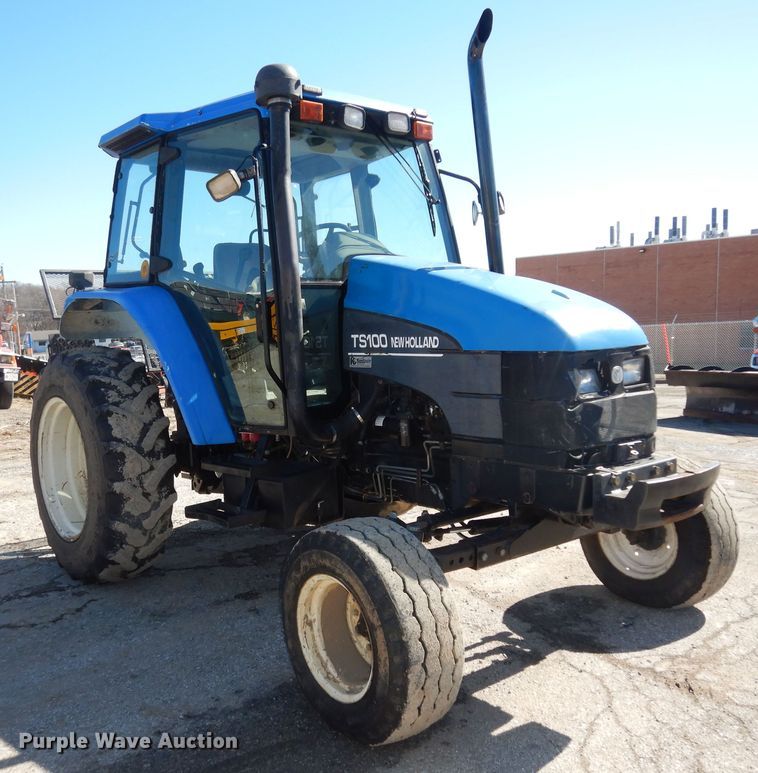 image for item DK7648 2003 New Holland TS100  tractor