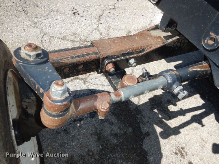 image for item DK7648 2003 New Holland TS100  tractor