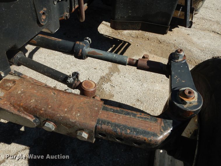 image for item DK7648 2003 New Holland TS100  tractor