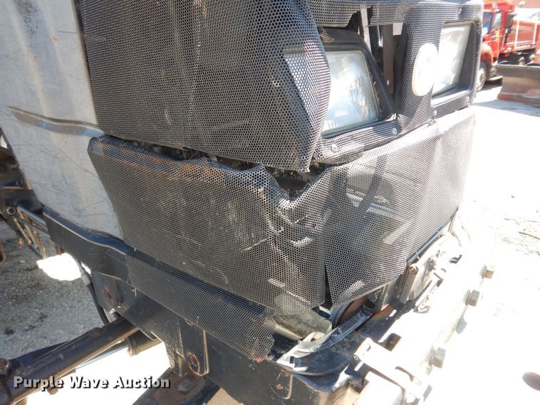 image for item DK7648 2003 New Holland TS100  tractor