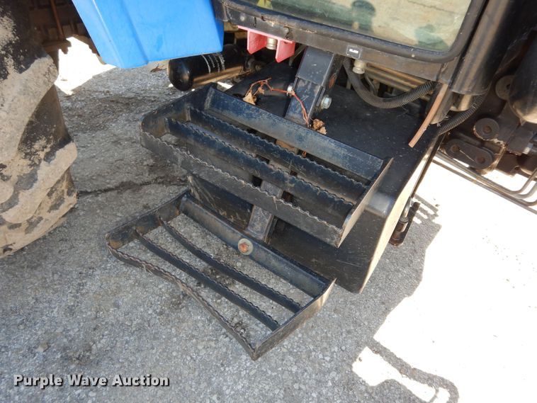 image for item DK7648 2003 New Holland TS100  tractor
