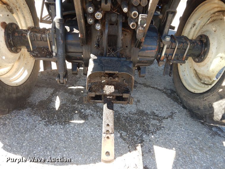 image for item DK7648 2003 New Holland TS100  tractor