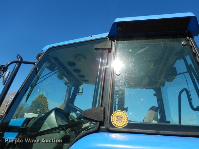 image for item DK7648 2003 New Holland TS100  tractor