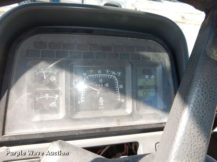 image for item DK7648 2003 New Holland TS100  tractor