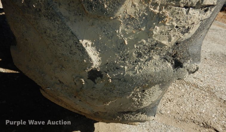 image for item DK7648 2003 New Holland TS100  tractor