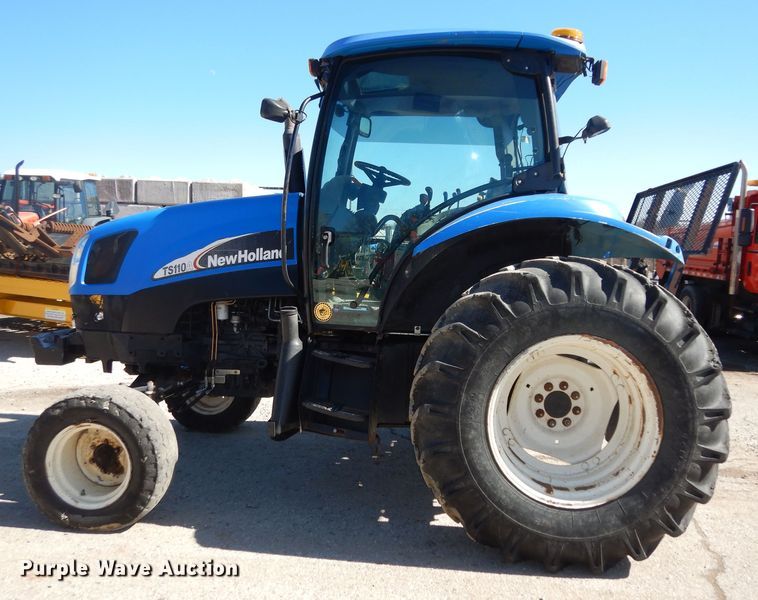 image for item DK7649 2006 New Holland TS110A  tractor