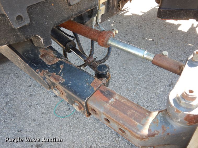 image for item DK7649 2006 New Holland TS110A  tractor