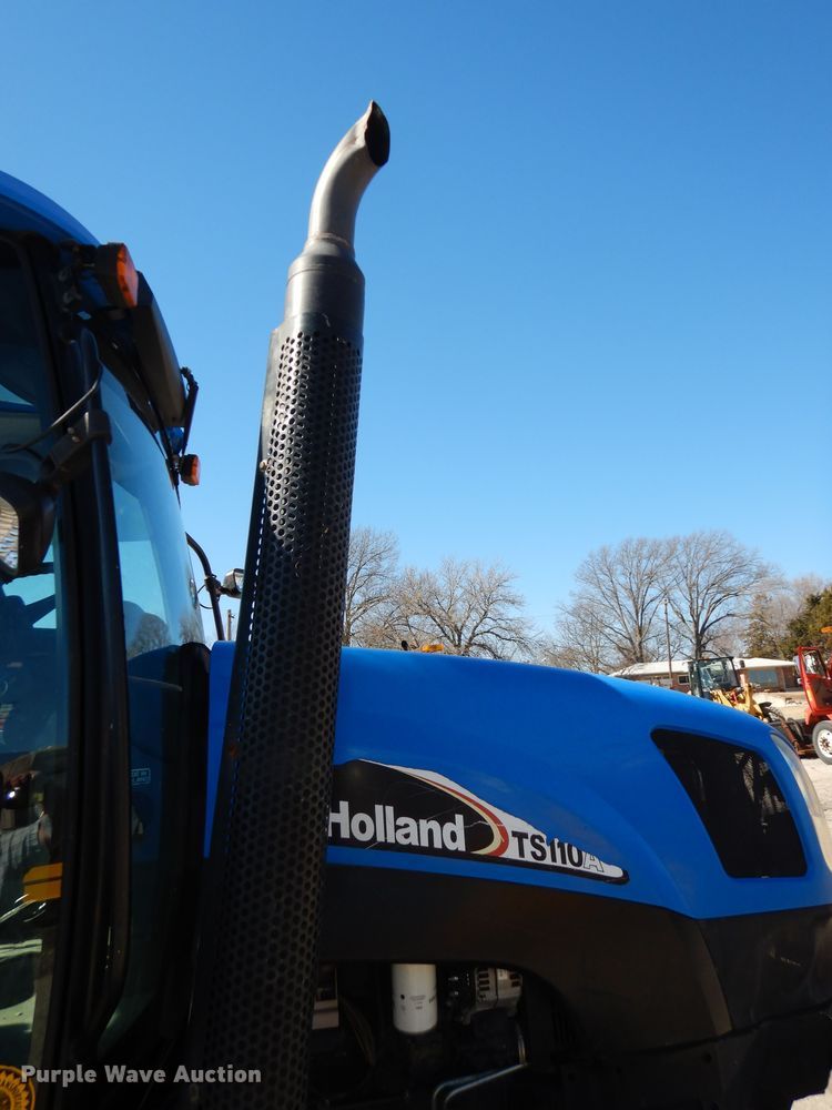 image for item DK7649 2006 New Holland TS110A  tractor