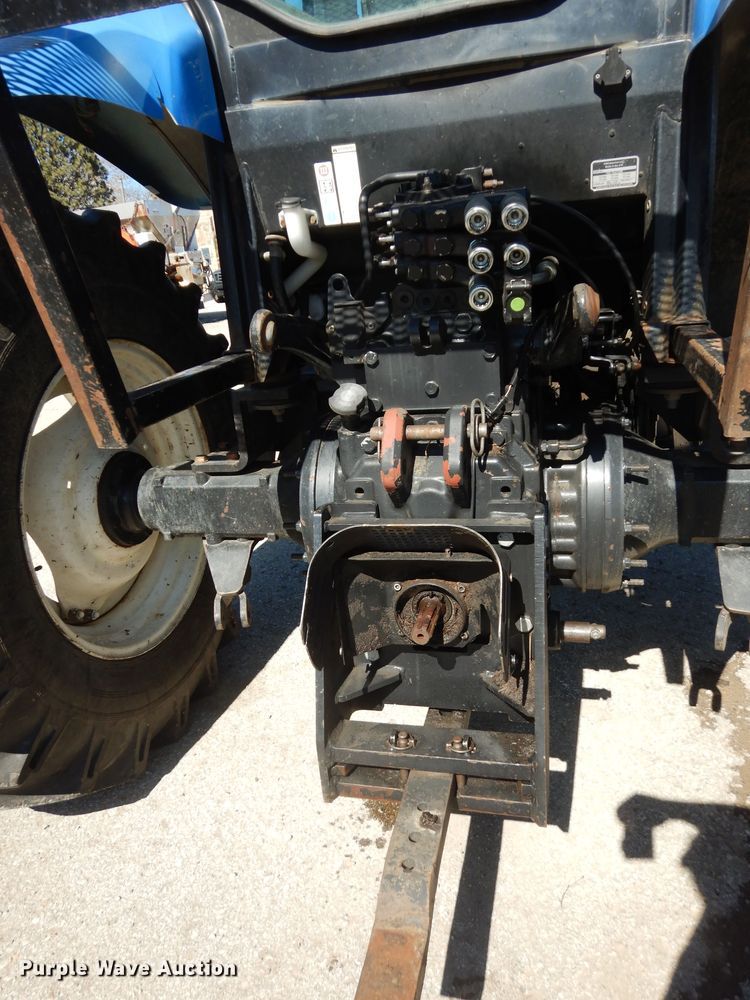image for item DK7649 2006 New Holland TS110A  tractor