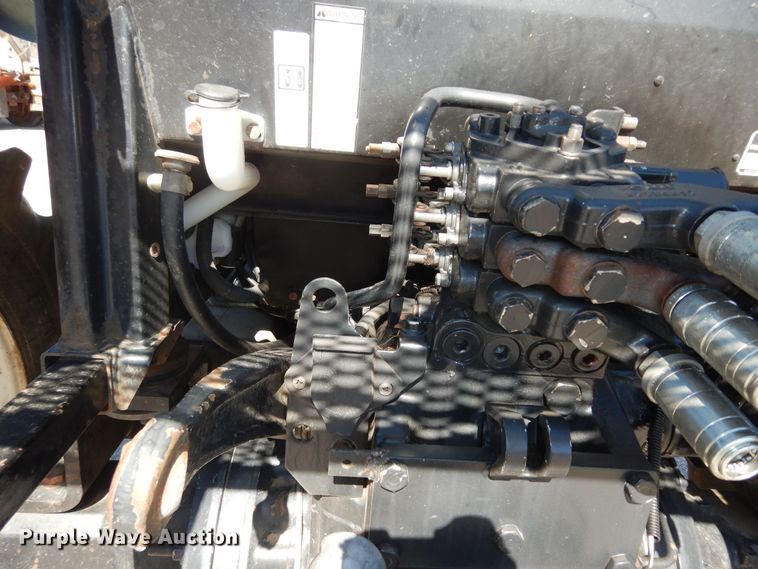 image for item DK7649 2006 New Holland TS110A  tractor