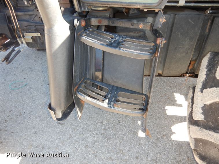 image for item DK7649 2006 New Holland TS110A  tractor