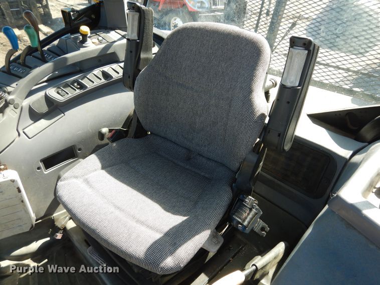 image for item DK7649 2006 New Holland TS110A  tractor