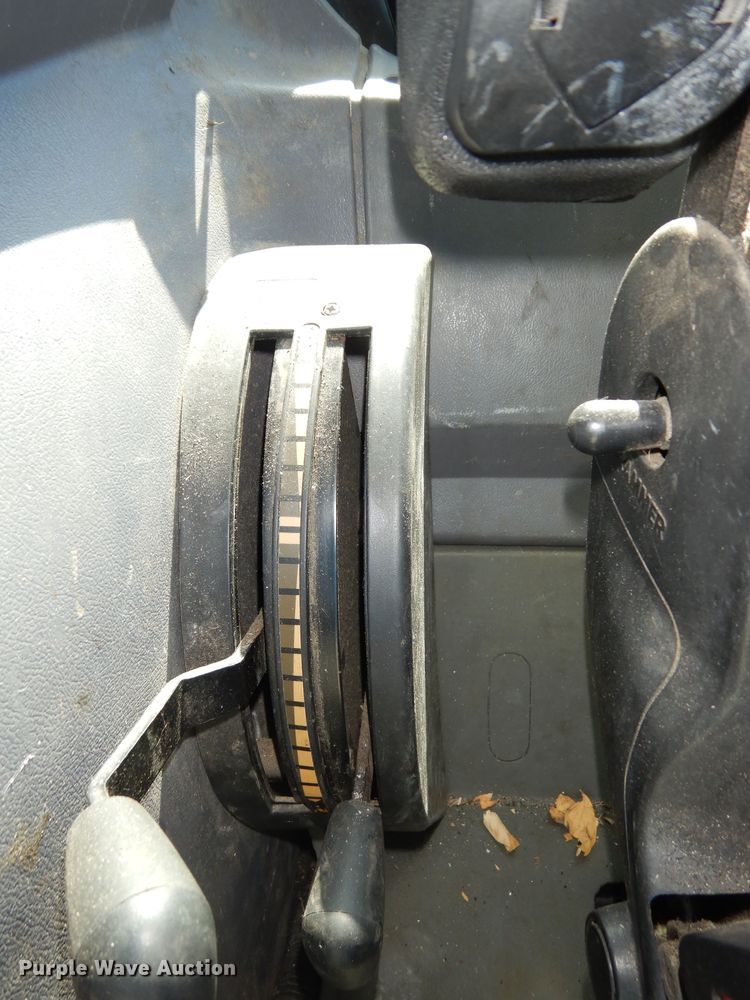 image for item DK7649 2006 New Holland TS110A  tractor