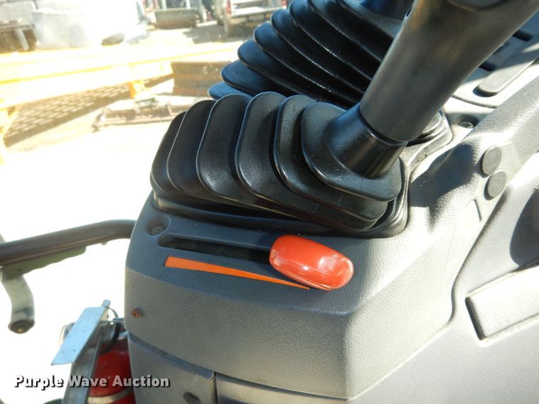 image for item DK7649 2006 New Holland TS110A  tractor