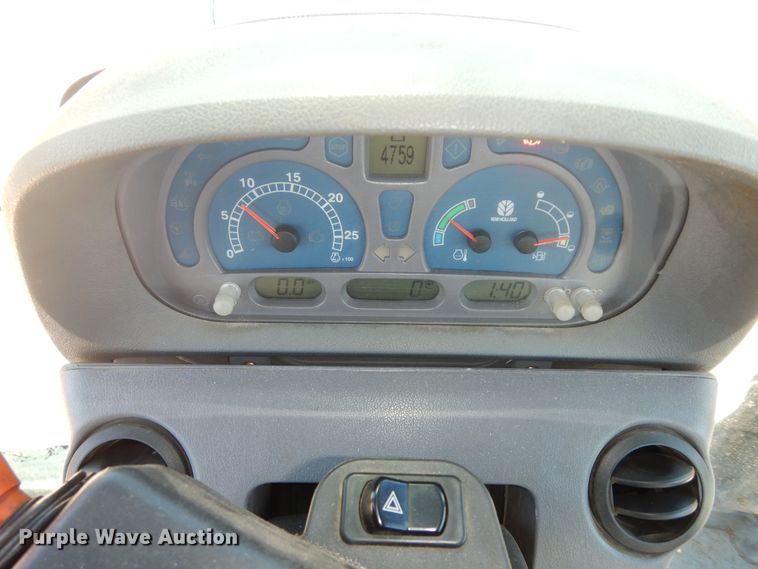 image for item DK7649 2006 New Holland TS110A  tractor