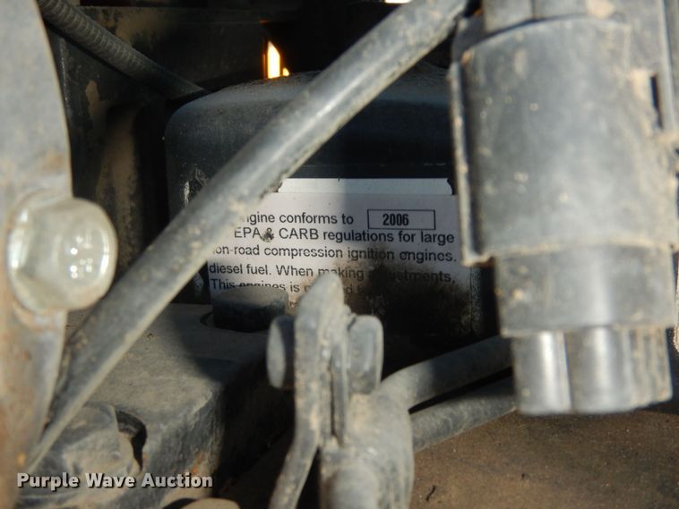 image for item DK7649 2006 New Holland TS110A  tractor