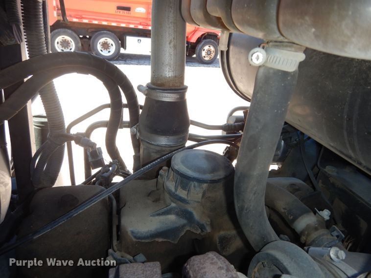 image for item DK7649 2006 New Holland TS110A  tractor