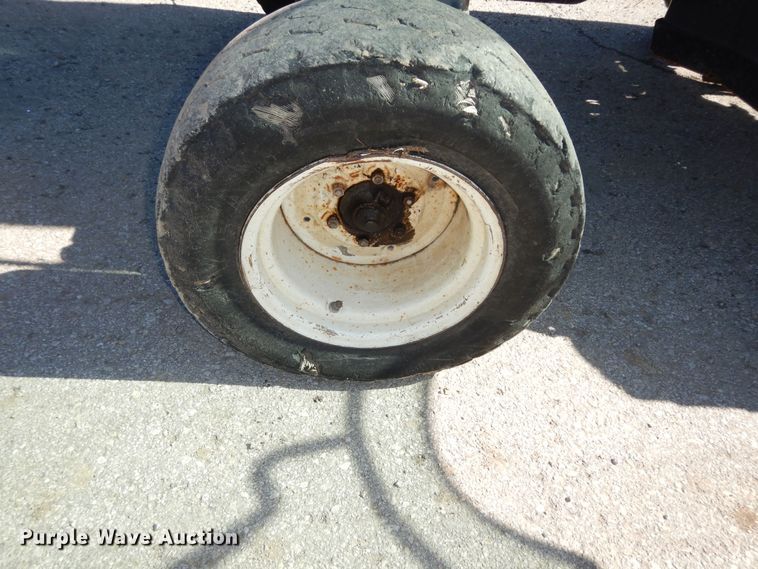 image for item DK7649 2006 New Holland TS110A  tractor