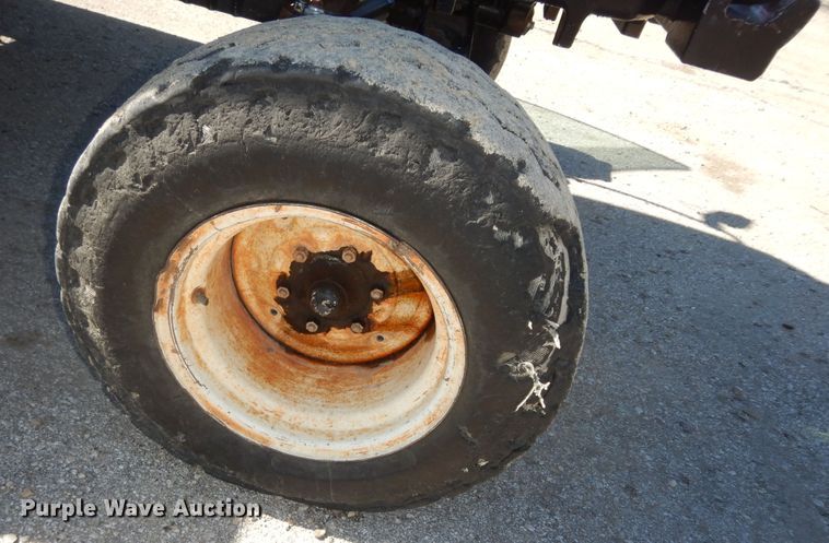 image for item DK7649 2006 New Holland TS110A  tractor