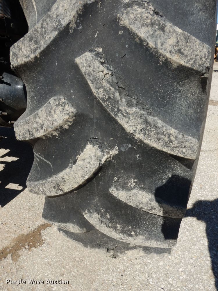 image for item DK7649 2006 New Holland TS110A  tractor