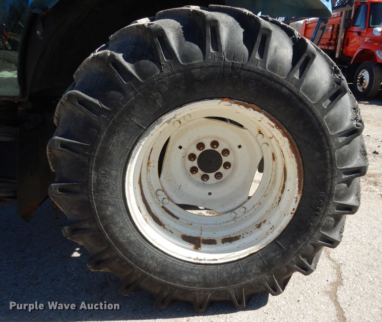 image for item DK7649 2006 New Holland TS110A  tractor