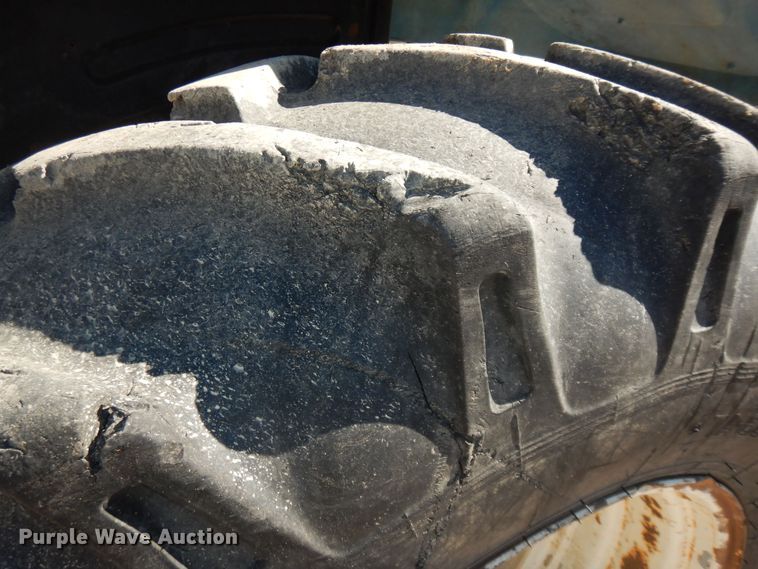 image for item DK7649 2006 New Holland TS110A  tractor