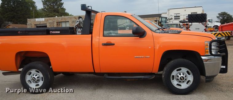 image for item DM3199 2012 Chevrolet Silverado 2500HD  pickup truck