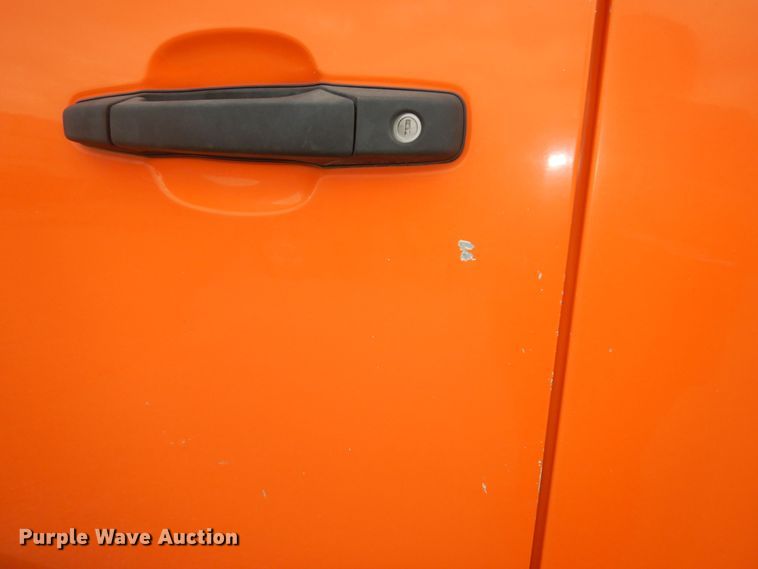 image for item DM3199 2012 Chevrolet Silverado 2500HD  pickup truck