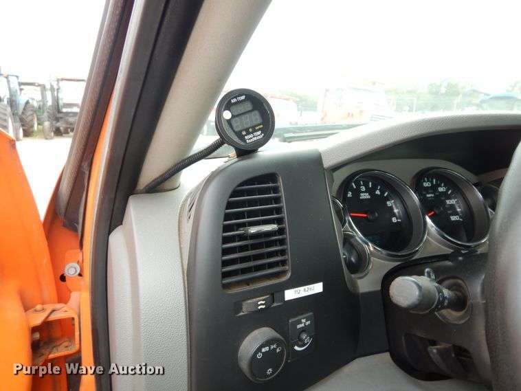 image for item DM3199 2012 Chevrolet Silverado 2500HD  pickup truck