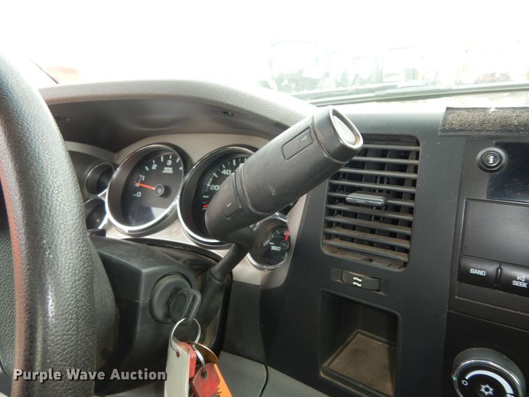 image for item DM3199 2012 Chevrolet Silverado 2500HD  pickup truck