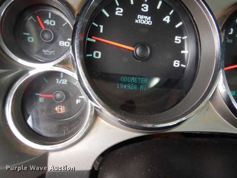 image for item DM3199 2012 Chevrolet Silverado 2500HD  pickup truck