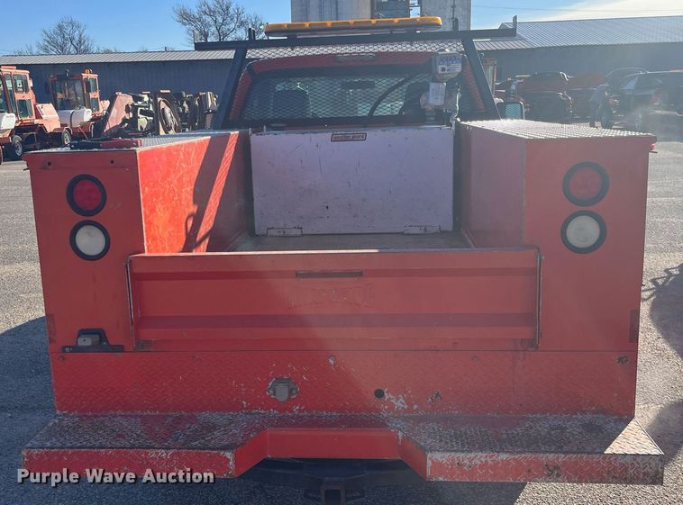 image for item DQ4098 2011 Ford F250 Super Duty  utility bed pickup truck