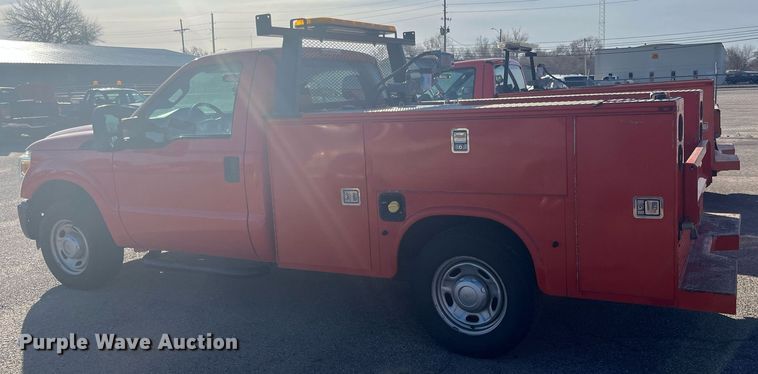 image for item DQ4098 2011 Ford F250 Super Duty  utility bed pickup truck