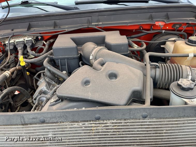 image for item DQ4098 2011 Ford F250 Super Duty  utility bed pickup truck