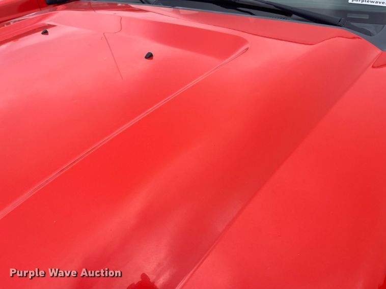 image for item DQ4098 2011 Ford F250 Super Duty  utility bed pickup truck