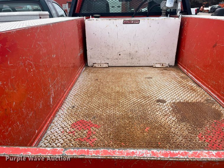 image for item DQ4098 2011 Ford F250 Super Duty  utility bed pickup truck