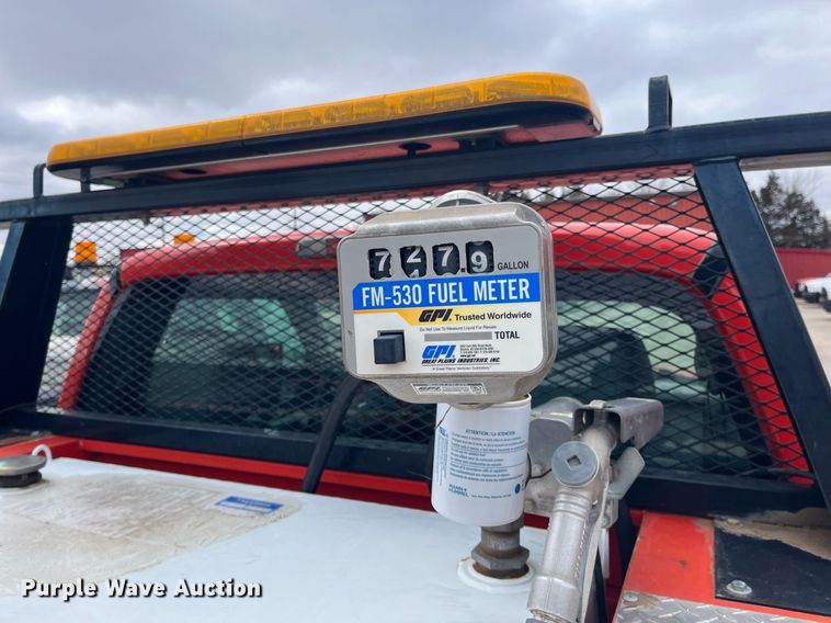 image for item DQ4098 2011 Ford F250 Super Duty  utility bed pickup truck