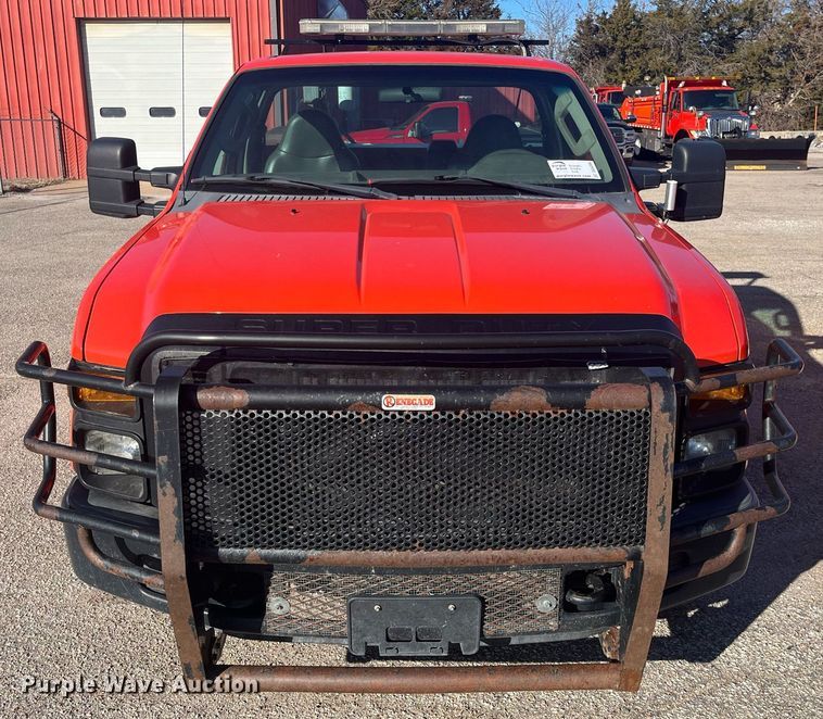 image for item DQ4099 2009 Ford F250 Super Duty  utility bed pickup truck