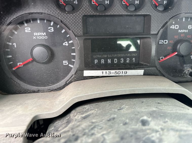 image for item DQ4099 2009 Ford F250 Super Duty  utility bed pickup truck