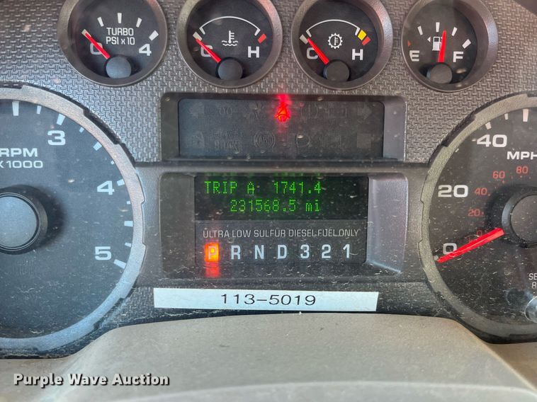 image for item DQ4099 2009 Ford F250 Super Duty  utility bed pickup truck