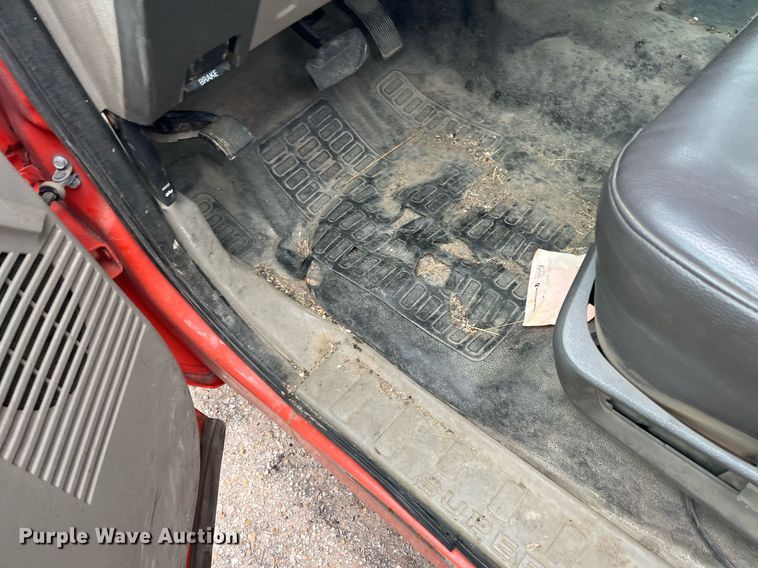 image for item DQ4099 2009 Ford F250 Super Duty  utility bed pickup truck