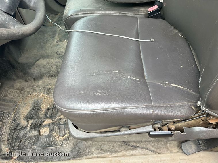 image for item DQ4099 2009 Ford F250 Super Duty  utility bed pickup truck