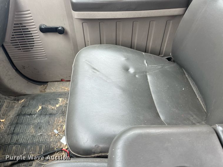 image for item DQ4099 2009 Ford F250 Super Duty  utility bed pickup truck