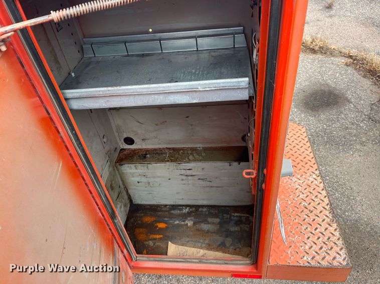 image for item DQ4099 2009 Ford F250 Super Duty  utility bed pickup truck