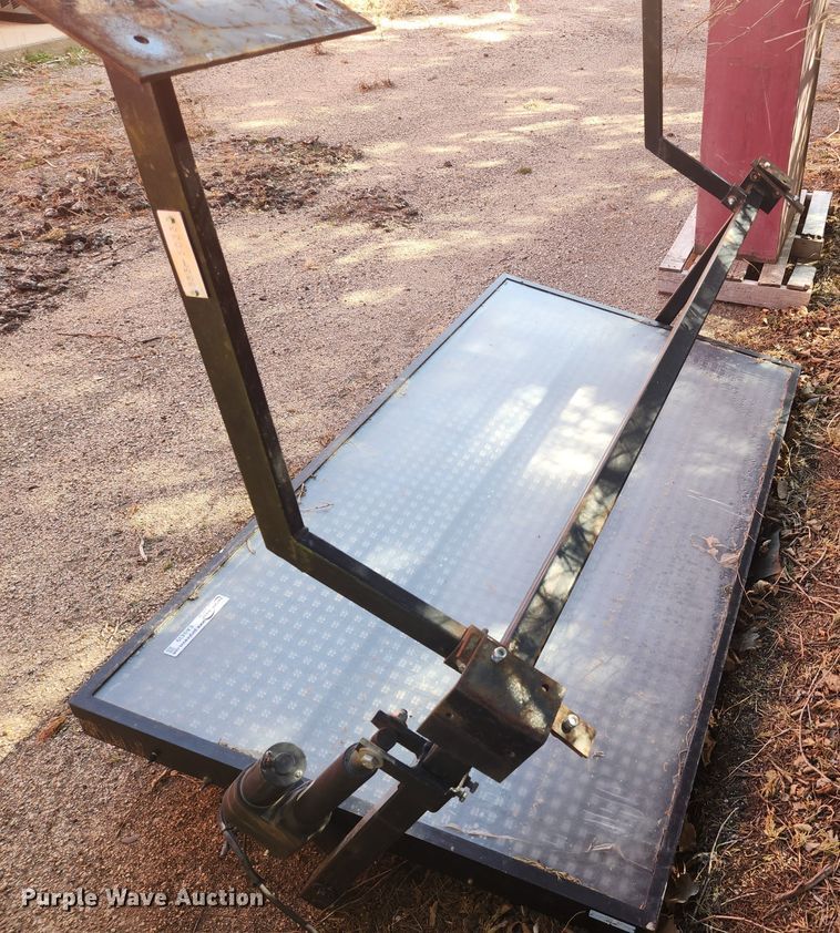 image for item EA9439 2013 Ver-Mac TM-548  message board