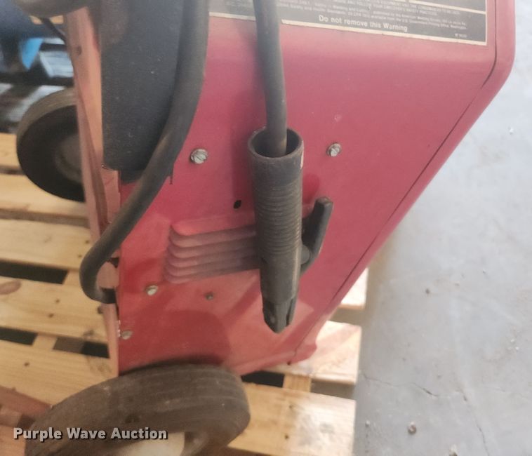 image for item EA9440 Lincoln AC/DC 225/125  welder