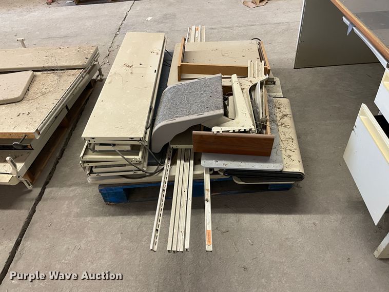 image for item IE9710 (4) pieces of Herman Miller furniture