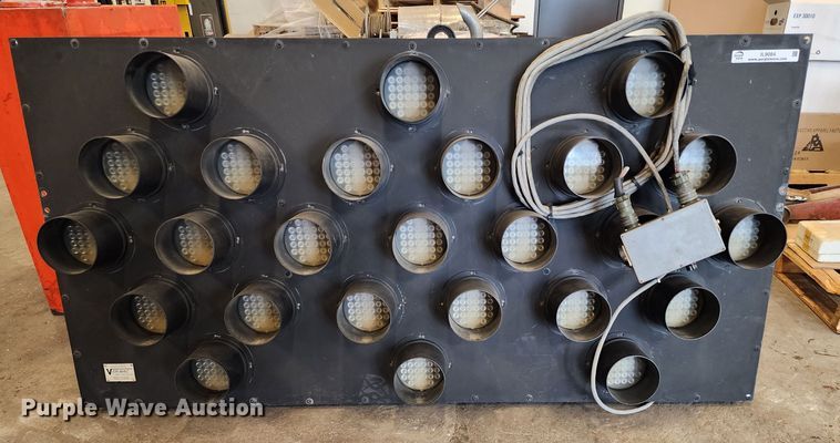 image for item IL9084 2005 Ver-Mac  arrow board