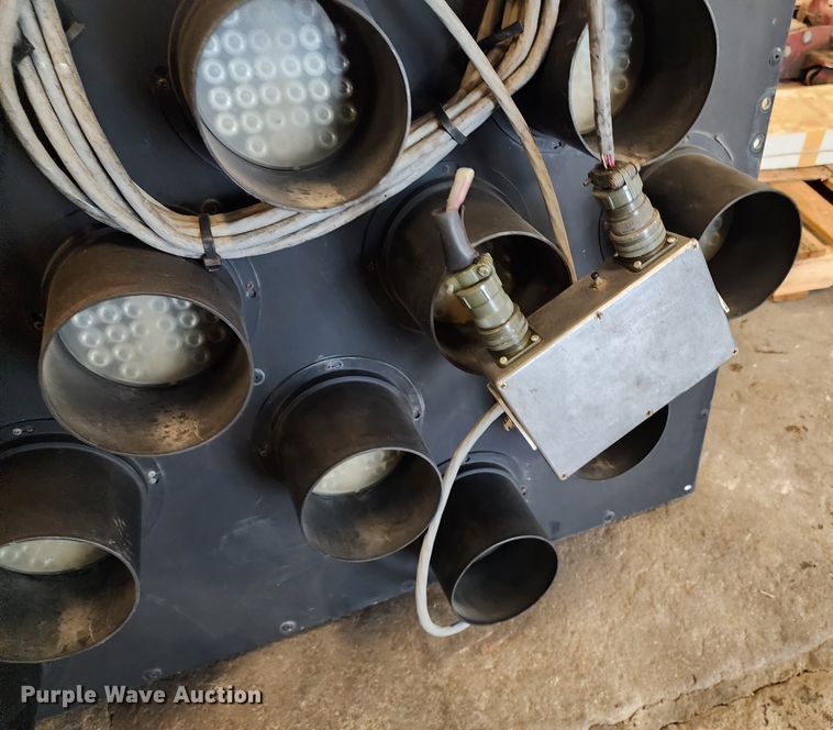 image for item IL9084 2005 Ver-Mac  arrow board